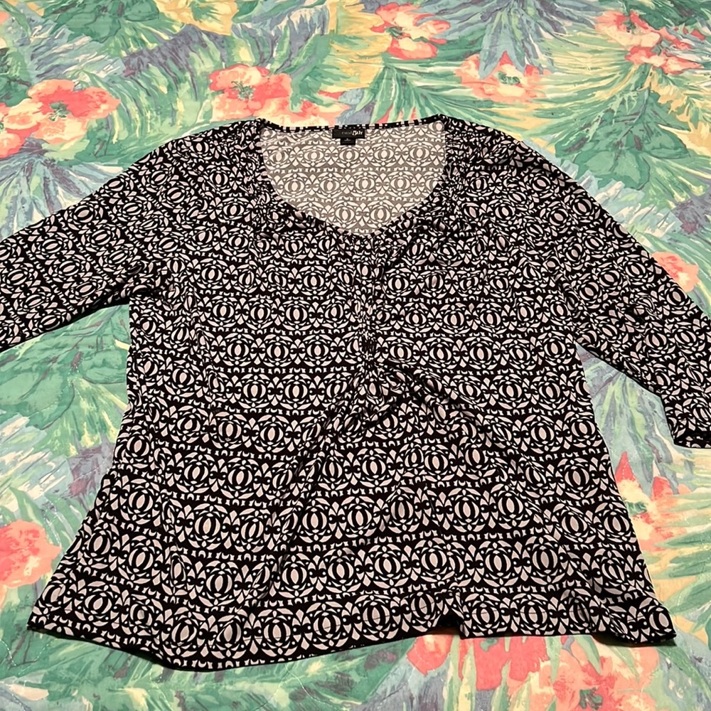 E. 5th Ave. shirt black and gray printed excellent condition size large